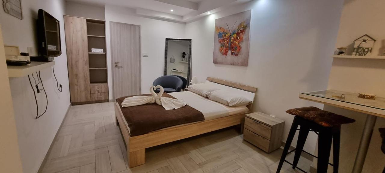 Apartmani Tatic Stinjan Luaran gambar