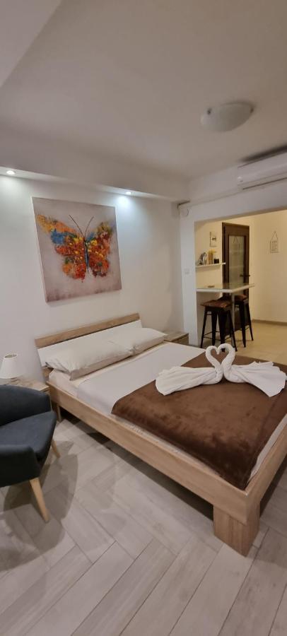 Apartmani Tatic Stinjan Luaran gambar