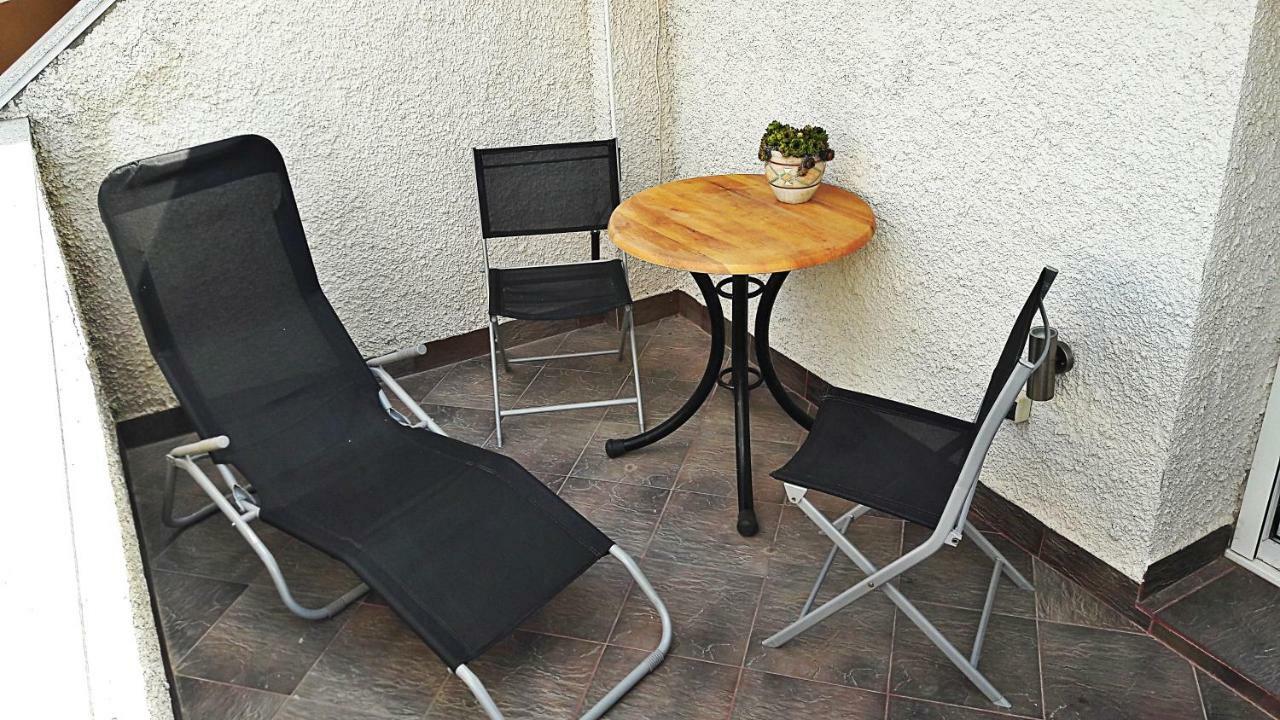 Apartmani Tatic Stinjan Luaran gambar