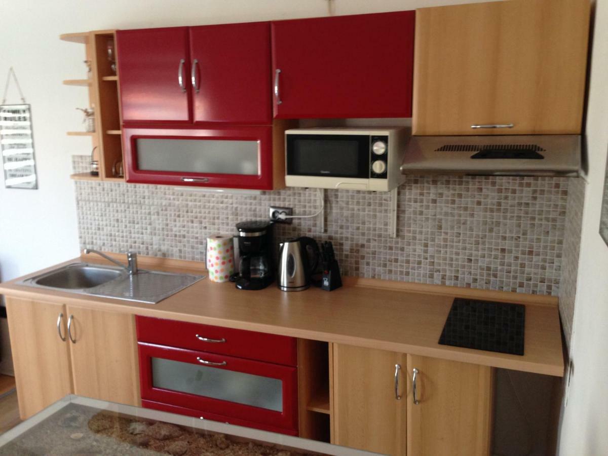 Apartmani Tatic Stinjan Luaran gambar