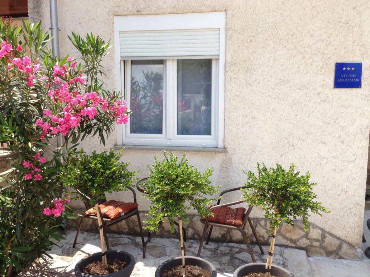 Apartmani Tatic Stinjan Luaran gambar
